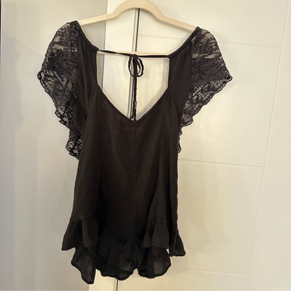 Urban Outfitters Kimchi Blue Sail Away Romper - Picture 8 of 11